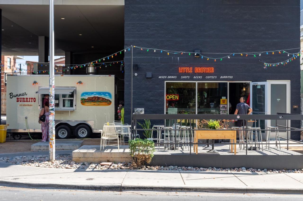 Locale Austin - Rainey Street Apartment Bagian luar foto