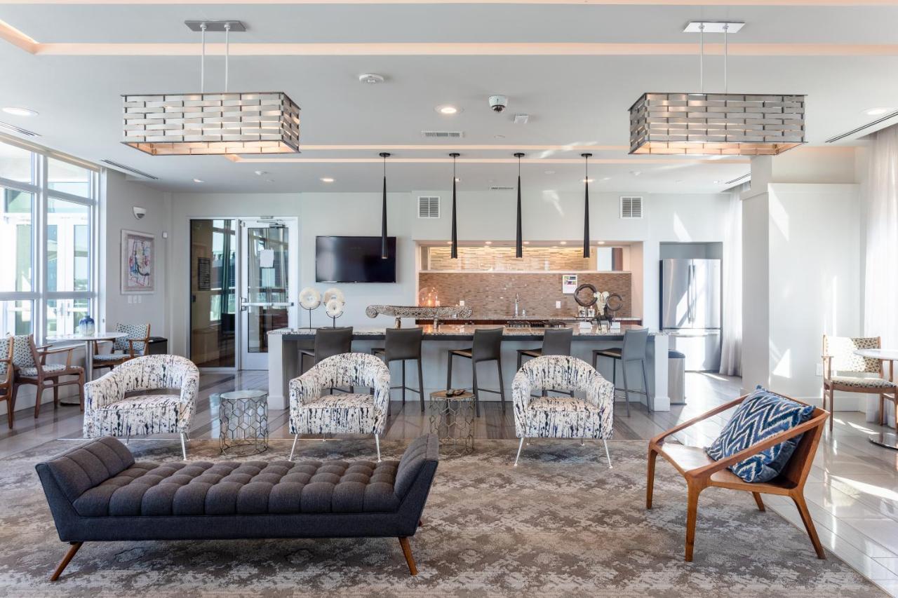 Locale Austin - Rainey Street Apartment Bagian luar foto