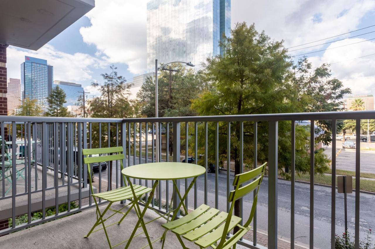 Locale Austin - Rainey Street Apartment Bagian luar foto