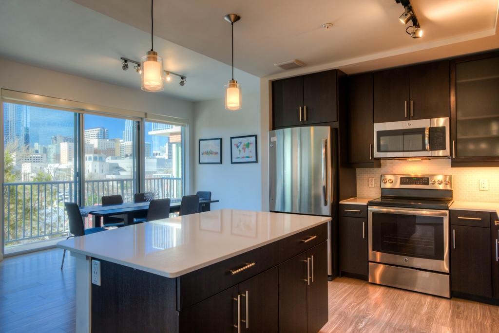 Locale Austin - Rainey Street Apartment Bagian luar foto