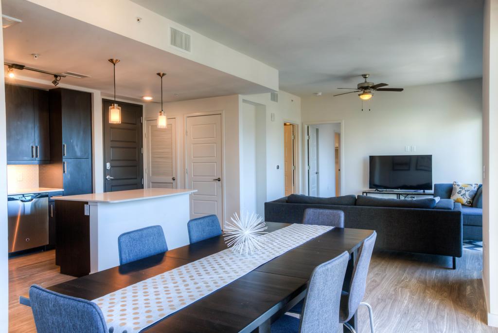 Locale Austin - Rainey Street Apartment Bagian luar foto