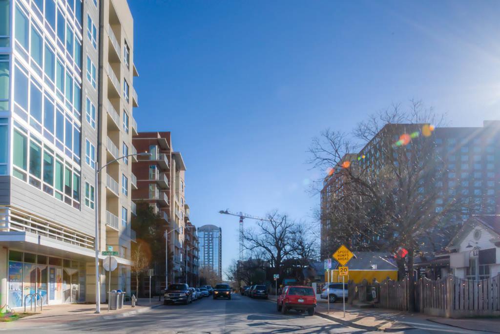 Locale Austin - Rainey Street Apartment Bagian luar foto