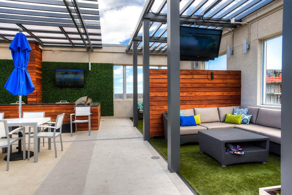 Locale Austin - Rainey Street Apartment Bagian luar foto
