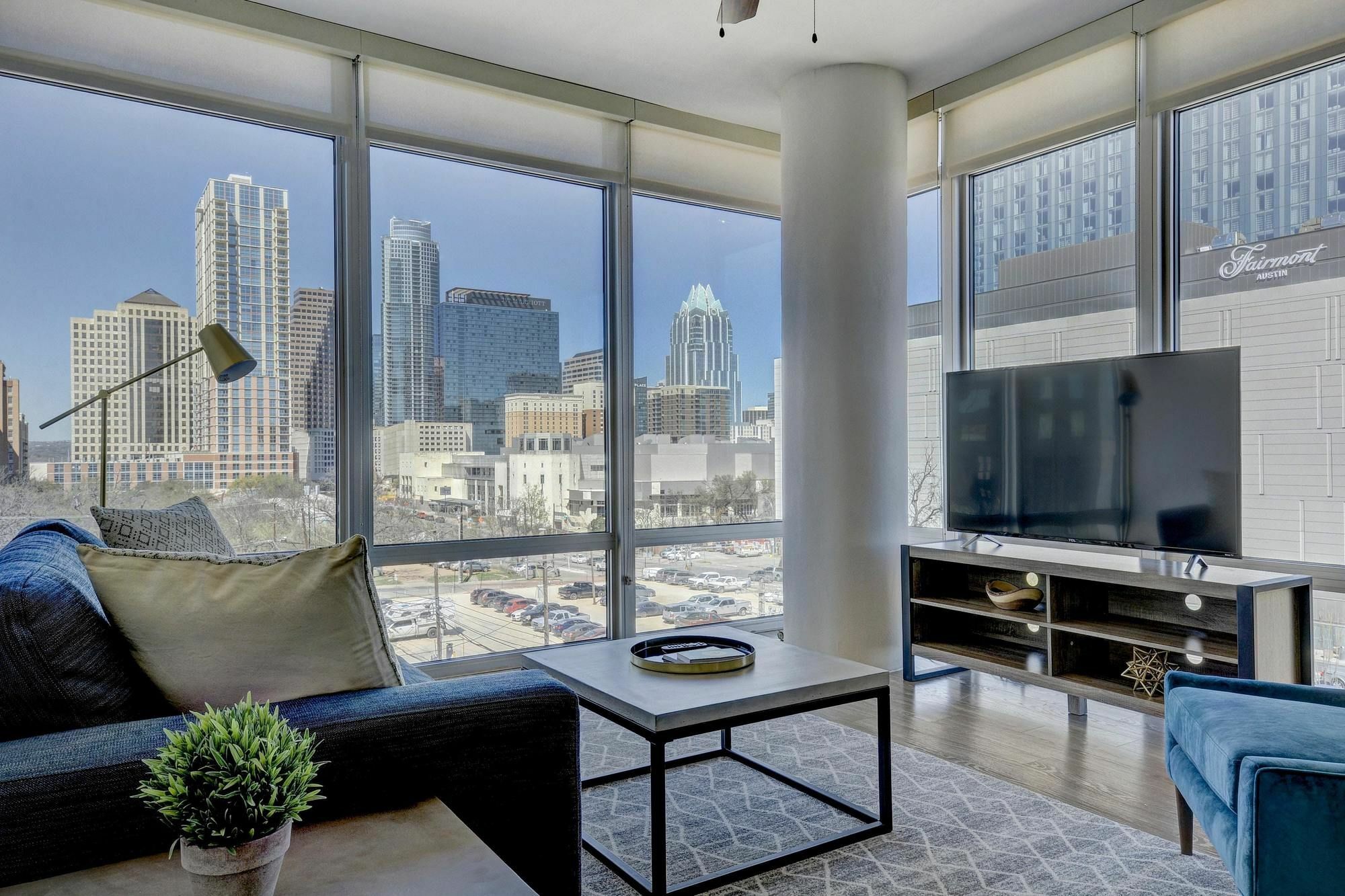 Locale Austin - Rainey Street Apartment Bagian luar foto